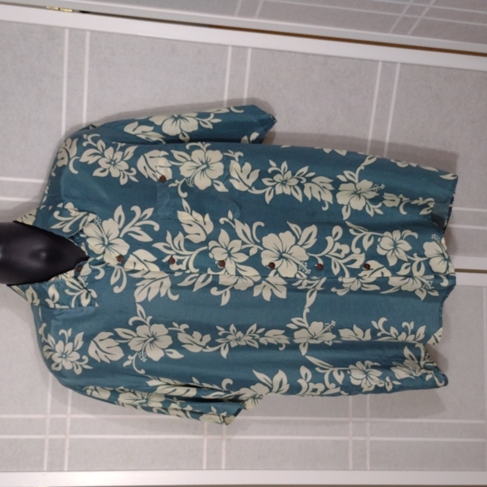 Hawaiian Silk Company man's aloha shirt L
